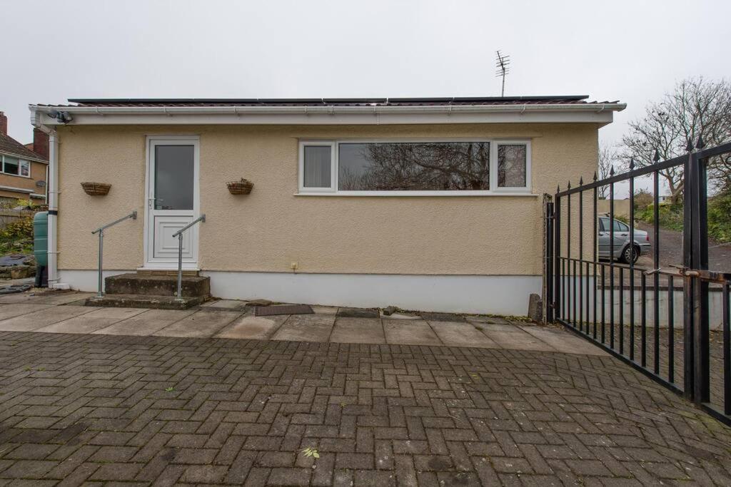 Bristol Self-Catering Studio+Kitchen+Parking المظهر الخارجي الصورة